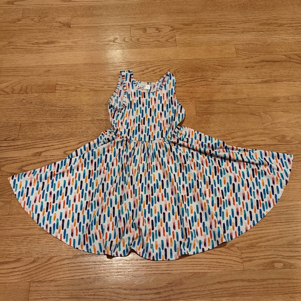 Dot Dot Smile tank